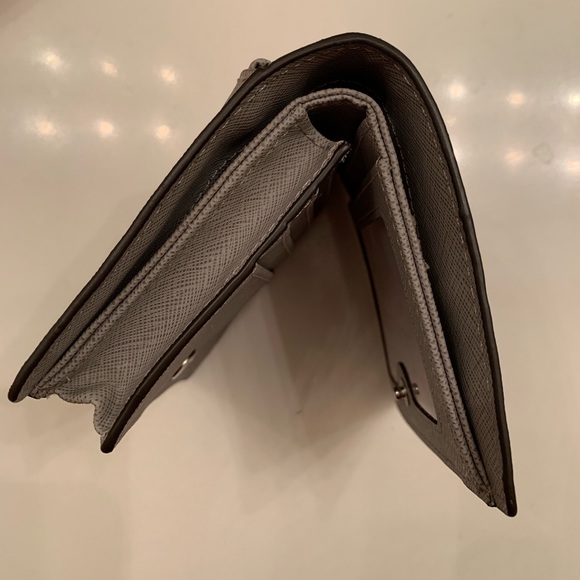 Michael Kors Wallet - Picture 3 of 5